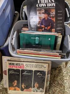 lot 203 image: Lot of Assorted Vinyl Records