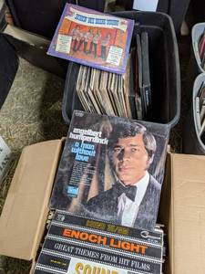 lot 309 image: Lot of Assorted Vinyl Records