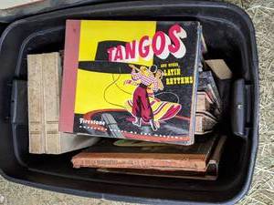 lot 310 image: Lot of Assorted Vinyl Records
