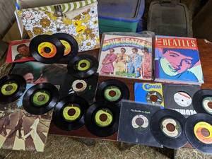 lot 1 image: Hey Jude, Help Let It Be The Beatles For Sale
