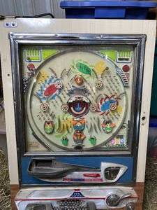 lot 104 image: Vintage Matsuya Pachinko Machine