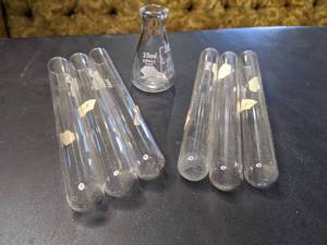 lot 151 image: Kimble KIMAX Glass 25mL Flask 26500 with (6) Test Tubes