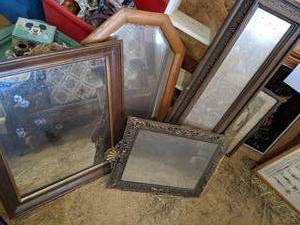 lot 170 image: Assortment of Vintage Mirrors