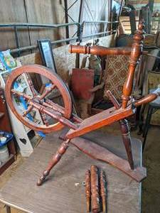 lot 187 image: Vintage Ashford Traditional Spinning Wheel