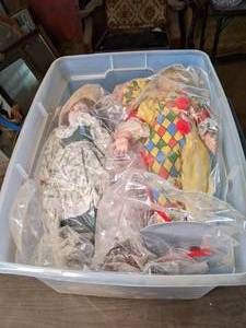 lot 198 image: Vintage Porcelian Dolls