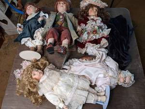 lot 199 image: Vintage Porcelain Dolls