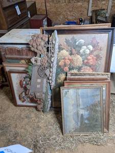 lot 249 image: Assortment of Vintage Framed Artwork