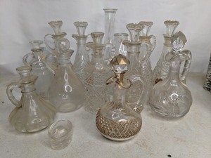 lot 41 image: Assortment of Vintage Glass Decanters