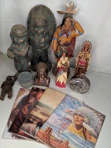 lot 59 image: Assorted Native American Figurines and Artwork