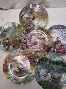 lot 68 image: Assorted 1980s Collectible Duck Plates