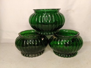 lot 88 image: Three Matching A.L.R. Co. Green Ribbed Glass Vases