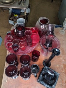 lot 89 image: Assortment of Red Glassware