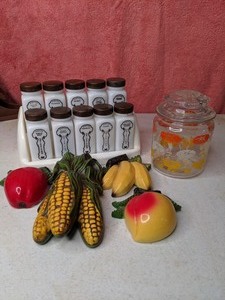 lot 33 image: Vintage Spice Jars and Kitchen Decor