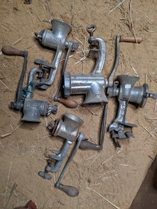 lot 137 image: Assorted Vintage Meat Grinders