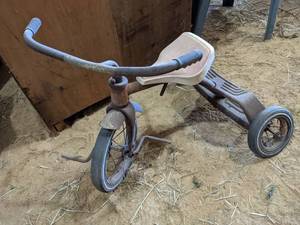 lot 8 image: Vintage Tricycle With Broken Wheel...