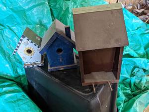 lot 39 image: 3 Birdhouses...