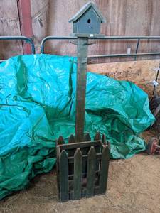 lot 40 image: Large Birdhouse With Planter Base 2...