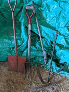 lot 82 image: Hand Tool...