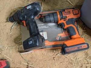 lot 89 image: Black & Decker DrillDriver With Ch...