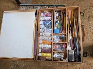 lot 99 image: Roy Rogers Paint Set In Wooden Case...