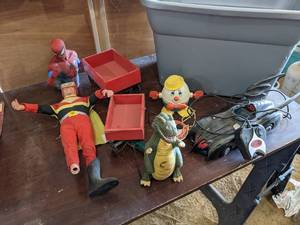 lot 147 image: Toy Lot Bring Packaging for Remova...