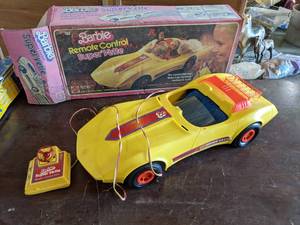 lot 172 image: Barbie Remote Control Super Vette ...
