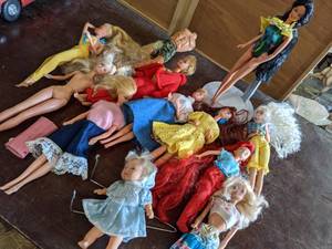 lot 183 image: Large Lot of Barbies & Accessories...