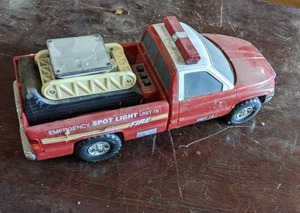 lot 185 image: Emergency Spotlight Unit Fire Truck...