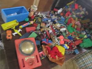 lot 210 image: Large Lot of Vintage Wood Blocks, C...