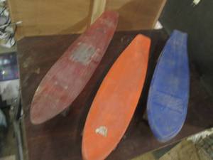 lot 214 image: (3) Plastic Skateboards...
