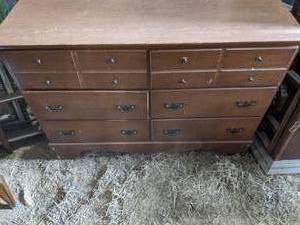 lot 229 image: 6 Drawer Dresser (46 X 16 X 32)...