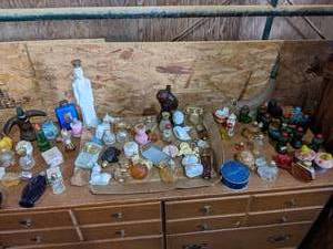 lot 234 image: Large Lot of Collectable Avon Bottl...