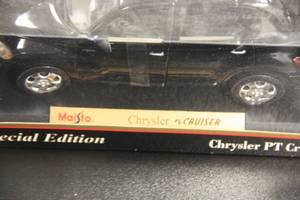 lot 8 image: Maisto Special Edition 118 Die Cast Car Chrysler PT Cruiser