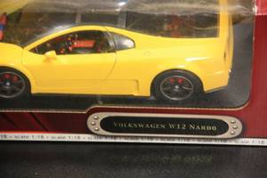 lot 18 image: Road Signature Deluxe Edition 118 Die Cast Car Volkswagen W12 Nardo