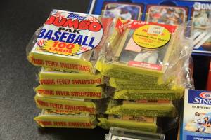 lot 50 image: Misc Baseball Card Resale Lot