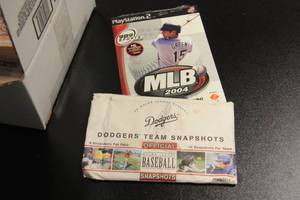 lot 52 image: Mixed Sports Card Lot