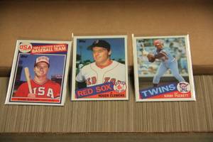 lot 65 image: 1985 Topps Baseball Complete Set  Rookie Cards PuckettClemensMcGwire