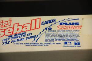 lot 55 image: 1992 Topps Baseball Factory Sealed Set