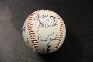lot 69 image: Minnesota Twins Autograph Baseball Lot  4 Balls