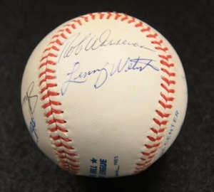 lot 71 image: Minnesota Twins Autograph Baseball  Tom Kelly Sweet Spot