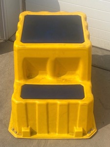 lot 16 image: (1) Premier Nestable Polyethylene Step Stand