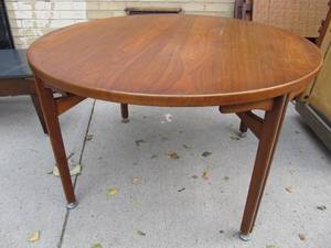 Signed Mid Century JENS RISOM Round Walnut Dining Table