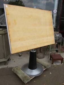 Quality Heavy Duty Adjustable Hydraulic Drafting Table