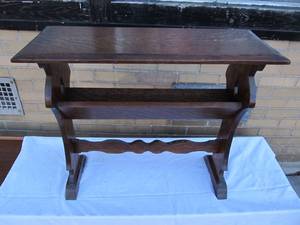 Vintage Quartersawn Oak Hall Table wBookshelf