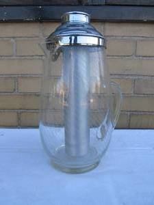 Beautiful Twist Design Chrome &amp Glass Lemonade or Ice Tea Pitcher
