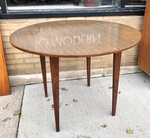Vintage Mid Century Danish Modern Round Walnut BistroDining Table by Jens Risom