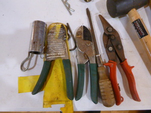 lot 14 image: Variety of Hand Tools