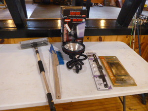 lot 27 image: Automotive Accessories