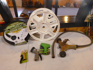 lot 34 image: Lawn Care Items