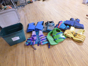 lot 42 image: 8 Life Vests